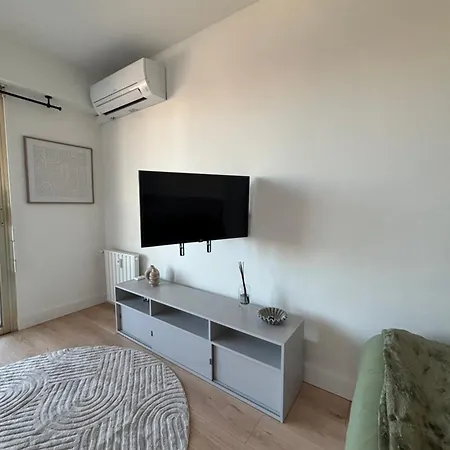 Avec Loggia Ensoleillee - 10min A Pied De La - Gare A 5min - Acces Direct Cannes Festival *