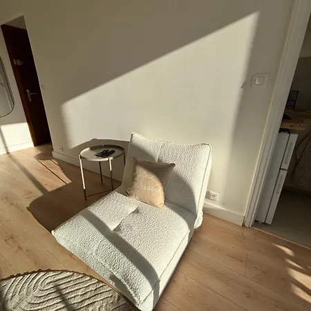 Avec Loggia Ensoleillee - 10min A Pied De La - Gare A 5min - Acces Direct Cannes Festival ヴァロリス